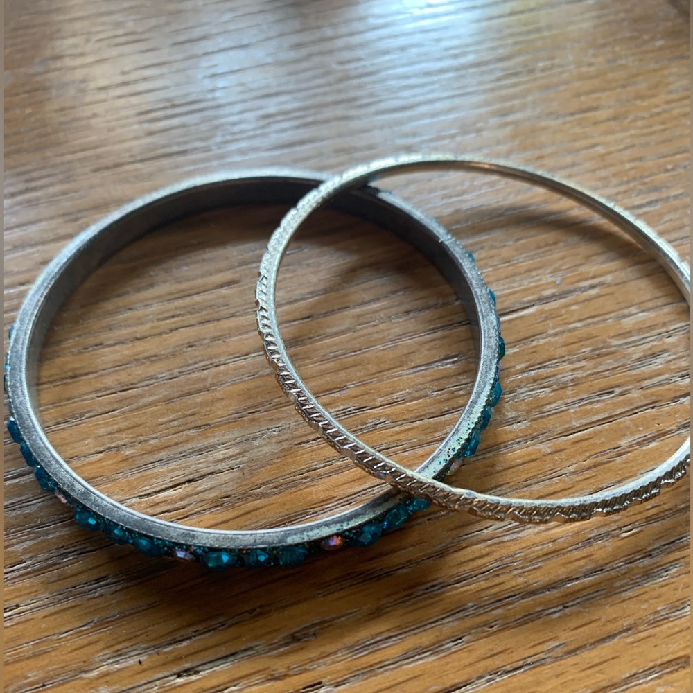 SET OF TWO BANGLES